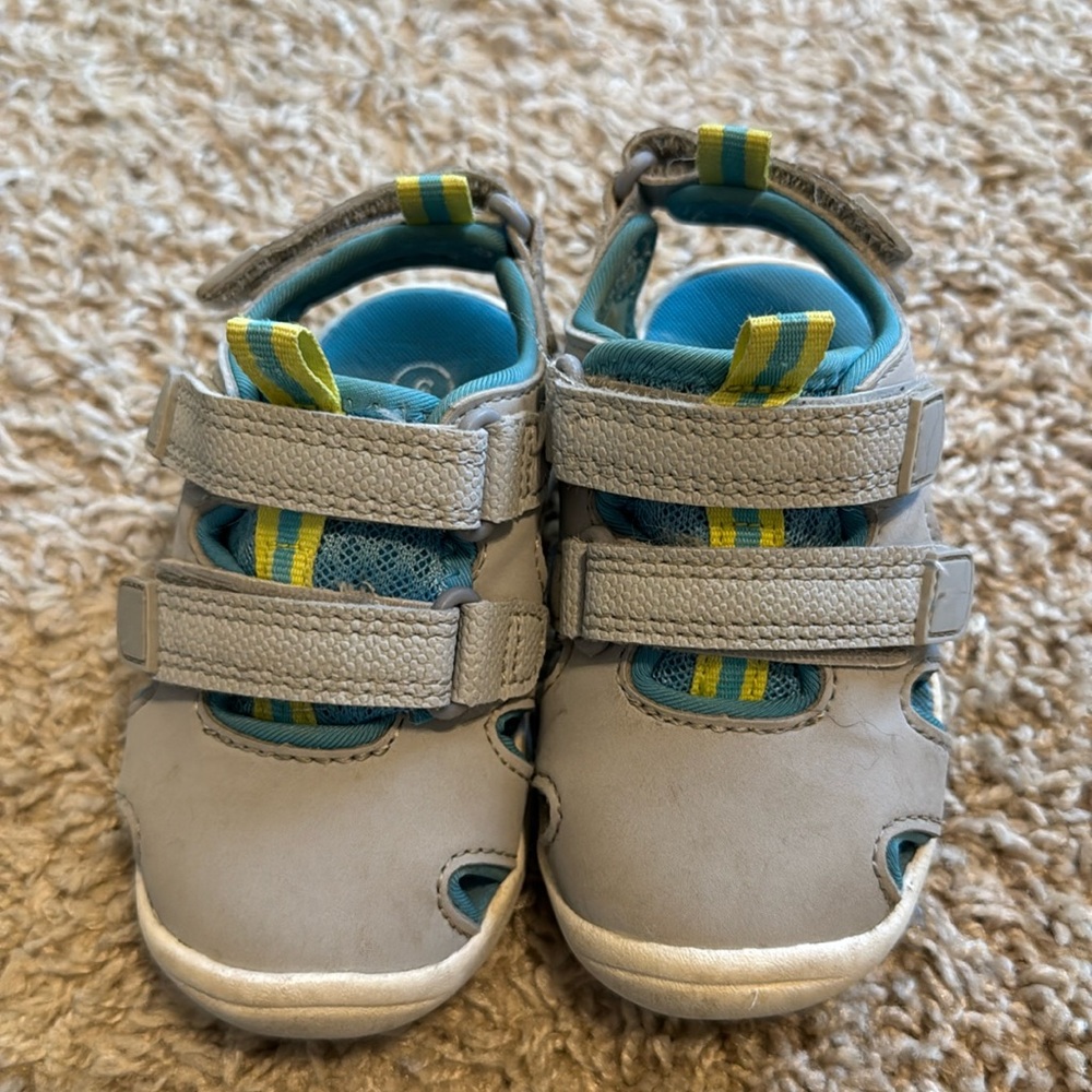 Closed Toed Sandler, Completely Adjustable, Cat & Jack Toddler Size 6